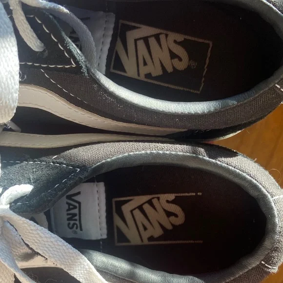 Women’s Vans Ward Canvas Sneakers - Picture 6 of 6